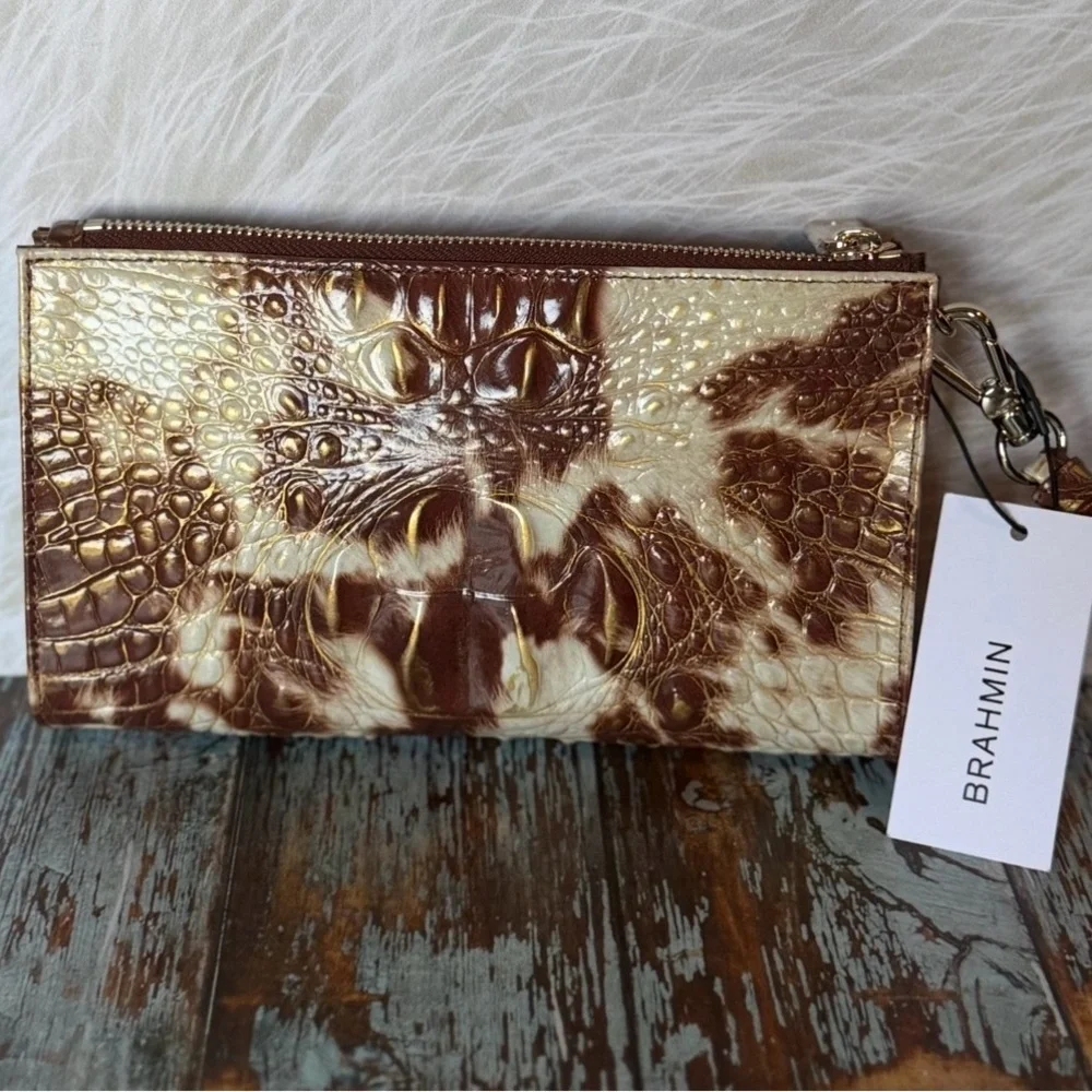 Brahmin Daisy Wristlet Melbourne Summer Rodeo NWT Price firm! - Picture 9 of 10